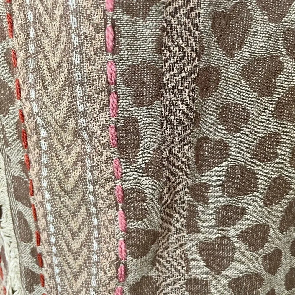 Codello Tan Heart Print Large Rectangular Scarf 72